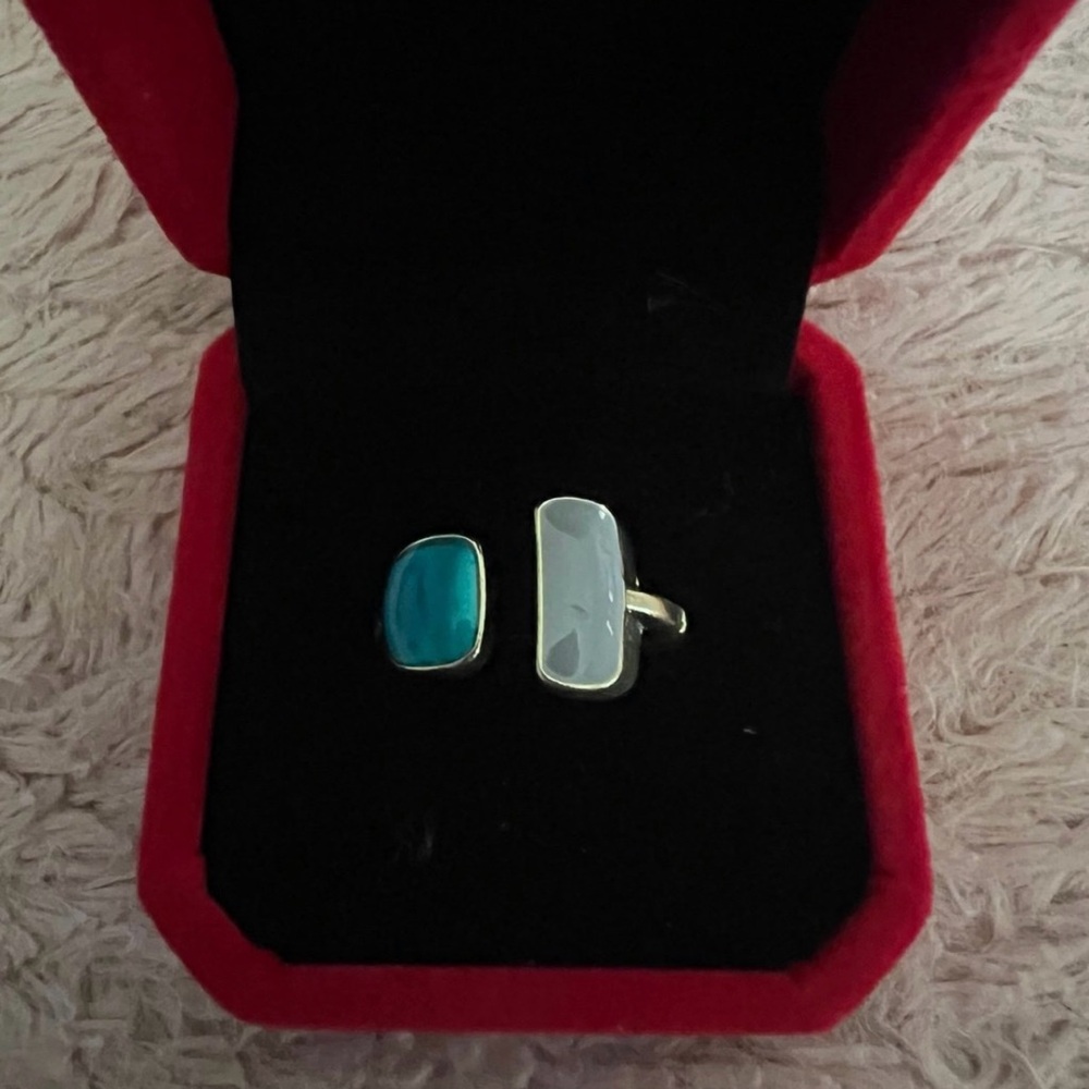 Elegant Adjustable Gold Ring with Blue and White Stones Size 7-9